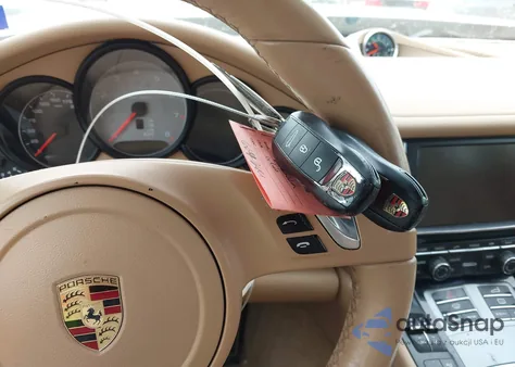 2016 Porsche Panamera 4S z USA, uszkodzony, nr VIN WP0AB2A70GL050332